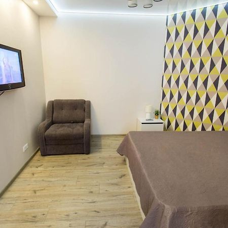 New Apartments In The City Center - Kuznechna Str. 26/2 คาร์คิฟ ภายนอก รูปภาพ