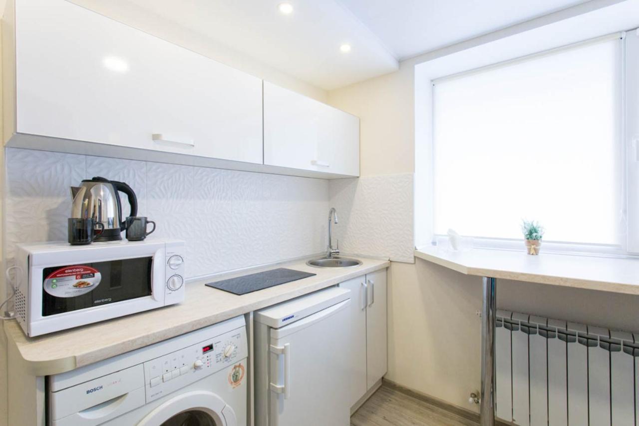 New Apartments In The City Center - Kuznechna Str. 26/2 คาร์คิฟ ภายนอก รูปภาพ